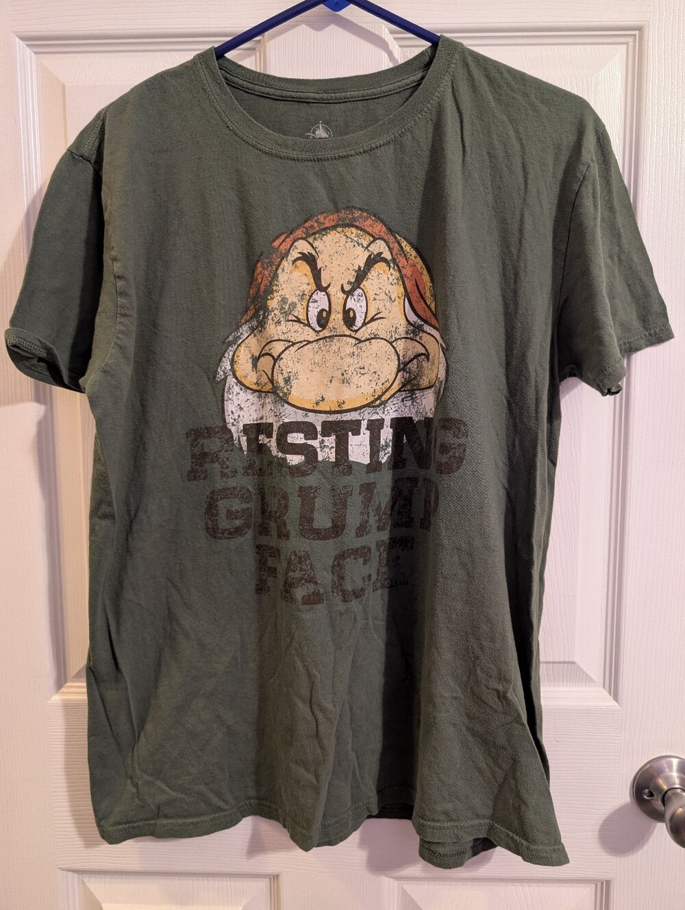 Disney Resting Grump Face T-Shirt Unisex Size Large Snow White Grumpy